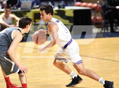 Thumbnail 3 in Seattle Christian vs. Sumner photogallery.