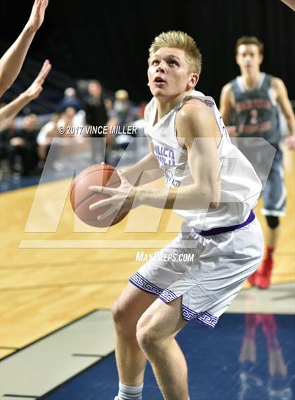 Thumbnail 1 in Seattle Christian vs. Sumner photogallery.