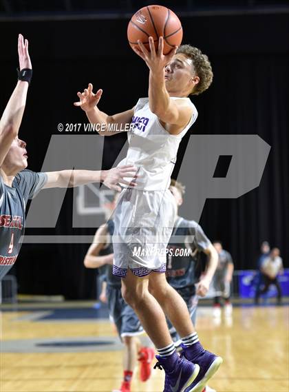 Thumbnail 1 in Seattle Christian vs. Sumner photogallery.