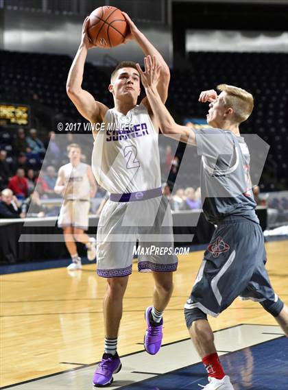 Thumbnail 2 in Seattle Christian vs. Sumner photogallery.