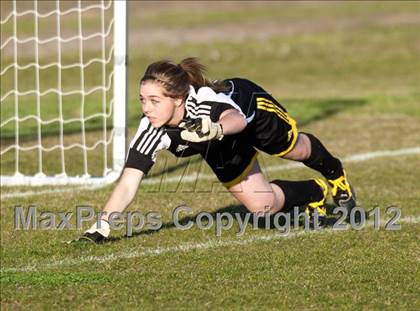 Thumbnail 2 in Elliot Christian vs. Hughson photogallery.