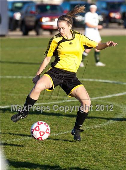 Thumbnail 3 in Elliot Christian vs. Hughson photogallery.