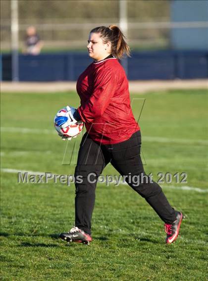 Thumbnail 2 in Elliot Christian vs. Hughson photogallery.