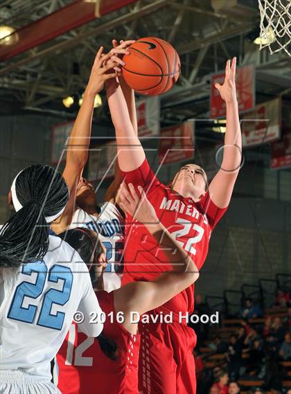 Thumbnail 1 in Centennial vs Mater Dei (Nike Extravaganza) photogallery.