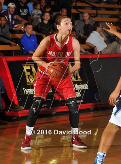 Thumbnail 3 in Centennial vs Mater Dei (Nike Extravaganza) photogallery.