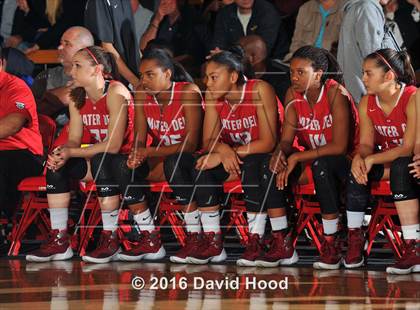Thumbnail 3 in Centennial vs Mater Dei (Nike Extravaganza) photogallery.