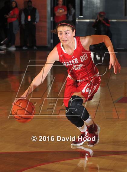 Thumbnail 2 in Centennial vs Mater Dei (Nike Extravaganza) photogallery.