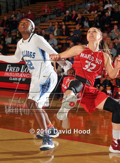 Thumbnail 3 in Centennial vs Mater Dei (Nike Extravaganza) photogallery.