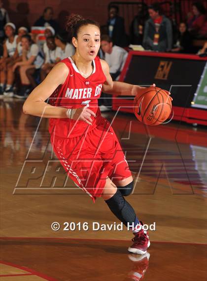 Thumbnail 3 in Centennial vs Mater Dei (Nike Extravaganza) photogallery.