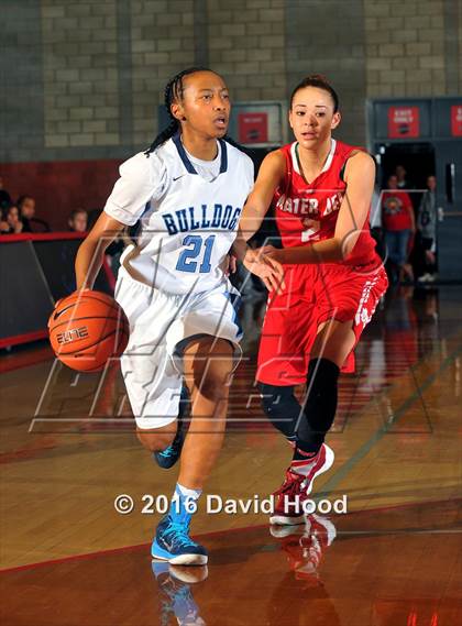 Thumbnail 2 in Centennial vs Mater Dei (Nike Extravaganza) photogallery.