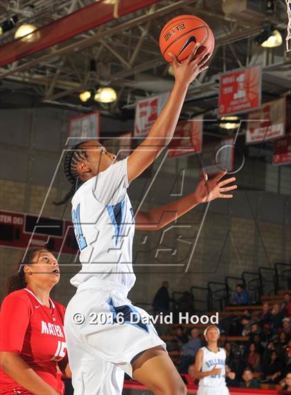 Thumbnail 3 in Centennial vs Mater Dei (Nike Extravaganza) photogallery.