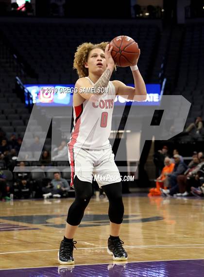 Thumbnail 2 in James Logan vs Chino Hills (CIF State D1 Final) photogallery.