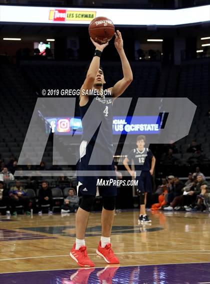Thumbnail 3 in James Logan vs Chino Hills (CIF State D1 Final) photogallery.