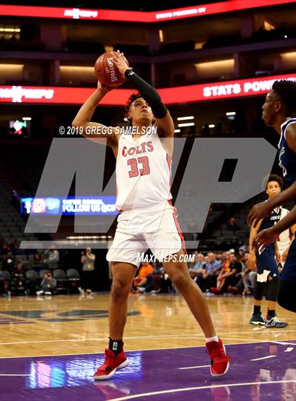Thumbnail 2 in James Logan vs Chino Hills (CIF State D1 Final) photogallery.