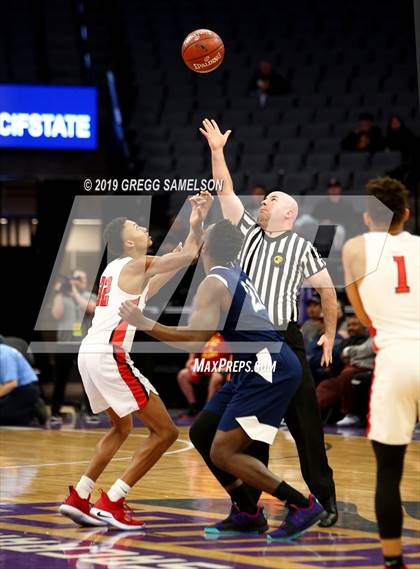 Thumbnail 2 in James Logan vs Chino Hills (CIF State D1 Final) photogallery.