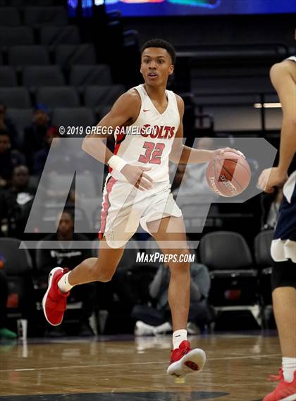 Thumbnail 3 in James Logan vs Chino Hills (CIF State D1 Final) photogallery.
