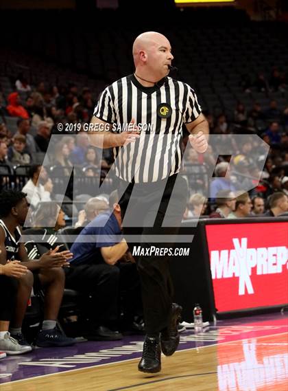 Thumbnail 3 in James Logan vs Chino Hills (CIF State D1 Final) photogallery.