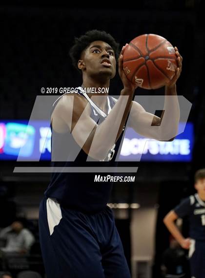 Thumbnail 2 in James Logan vs Chino Hills (CIF State D1 Final) photogallery.