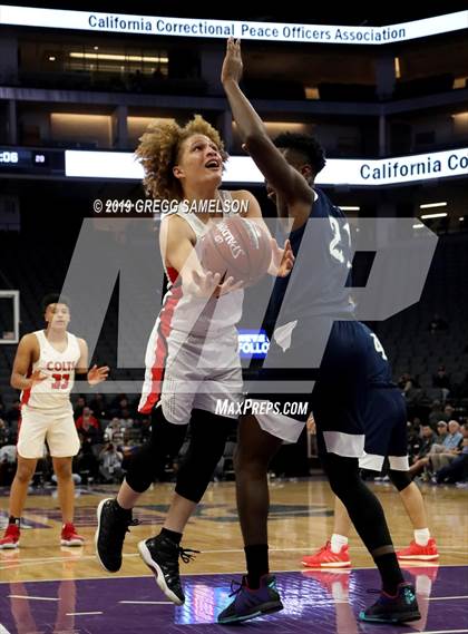 Thumbnail 3 in James Logan vs Chino Hills (CIF State D1 Final) photogallery.