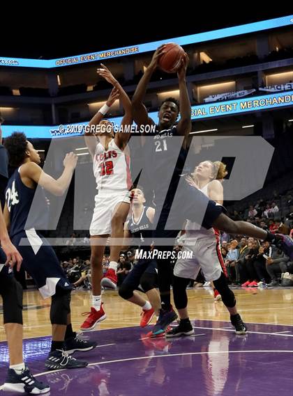 Thumbnail 2 in James Logan vs Chino Hills (CIF State D1 Final) photogallery.