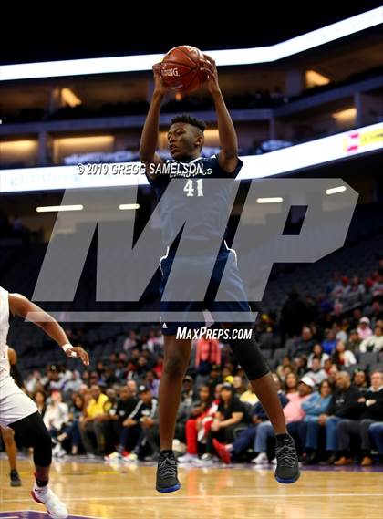 Thumbnail 3 in James Logan vs Chino Hills (CIF State D1 Final) photogallery.