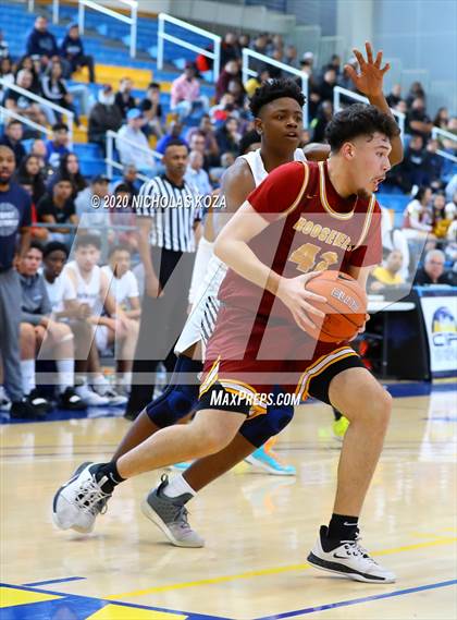 Thumbnail 3 in South East vs. Roosevelt (CIF LAC D2 Finals) photogallery.