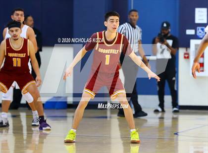 Thumbnail 1 in South East vs. Roosevelt (CIF LAC D2 Finals) photogallery.