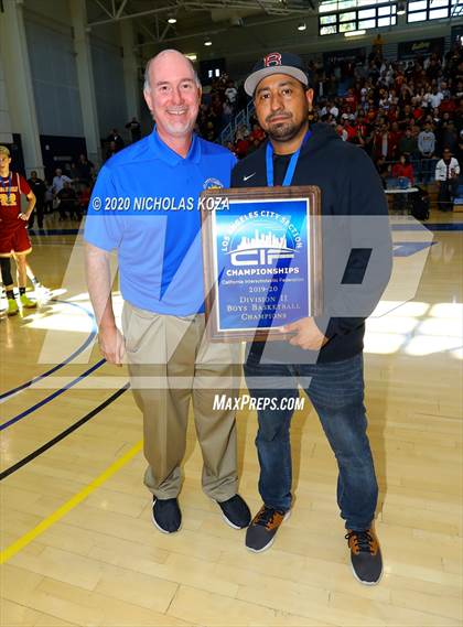 Thumbnail 1 in South East vs. Roosevelt (CIF LAC D2 Finals) photogallery.
