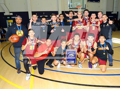 Thumbnail 1 in South East vs. Roosevelt (CIF LAC D2 Finals) photogallery.