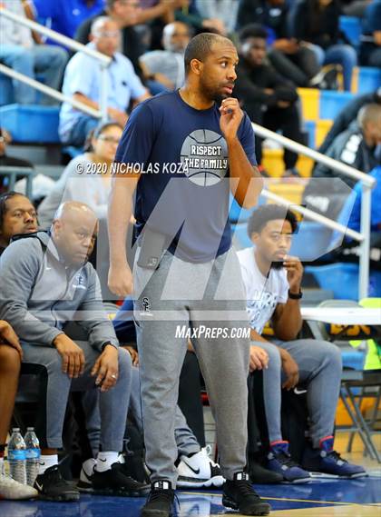 Thumbnail 3 in South East vs. Roosevelt (CIF LAC D2 Finals) photogallery.
