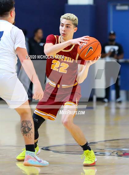 Thumbnail 2 in South East vs. Roosevelt (CIF LAC D2 Finals) photogallery.
