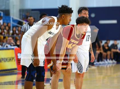 Thumbnail 1 in South East vs. Roosevelt (CIF LAC D2 Finals) photogallery.