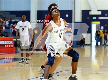 Thumbnail 3 in South East vs. Roosevelt (CIF LAC D2 Finals) photogallery.