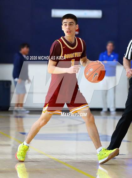 Thumbnail 2 in South East vs. Roosevelt (CIF LAC D2 Finals) photogallery.