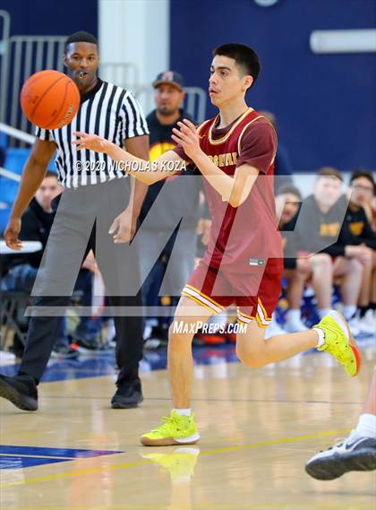 Thumbnail 3 in South East vs. Roosevelt (CIF LAC D2 Finals) photogallery.
