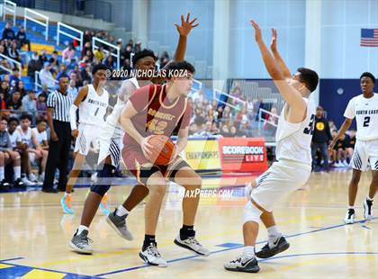 Thumbnail 1 in South East vs. Roosevelt (CIF LAC D2 Finals) photogallery.