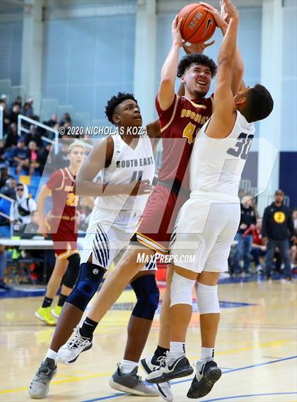 Thumbnail 2 in South East vs. Roosevelt (CIF LAC D2 Finals) photogallery.