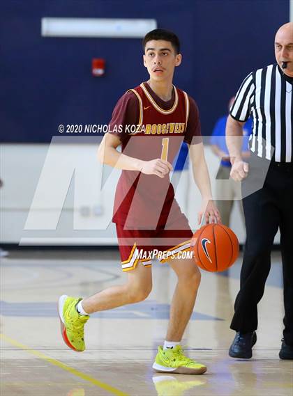 Thumbnail 3 in South East vs. Roosevelt (CIF LAC D2 Finals) photogallery.