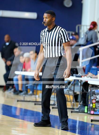 Thumbnail 2 in South East vs. Roosevelt (CIF LAC D2 Finals) photogallery.