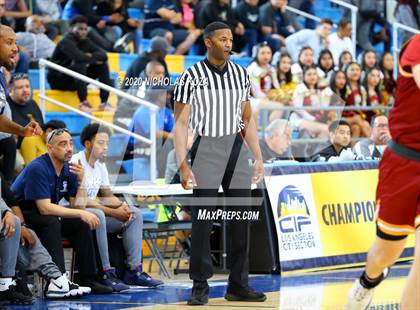 Thumbnail 3 in South East vs. Roosevelt (CIF LAC D2 Finals) photogallery.