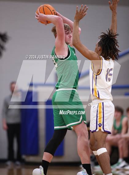 Thumbnail 3 in Dumas vs. Genoa Central (AAA 3A-4 Regional Round 1) photogallery.