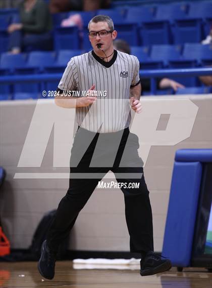 Thumbnail 2 in Dumas vs. Genoa Central (AAA 3A-4 Regional Round 1) photogallery.
