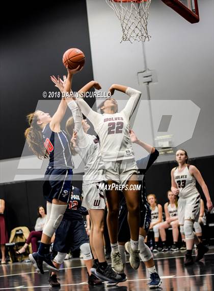 Thumbnail 1 in Desert Mountain vs. St. Paul (Nike Tournament of Champions Final) photogallery.