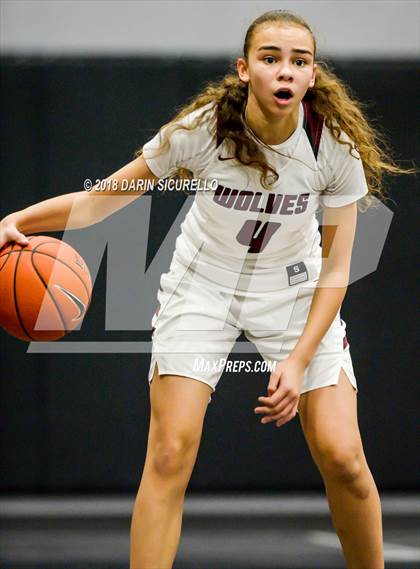 Thumbnail 1 in Desert Mountain vs. St. Paul (Nike Tournament of Champions Final) photogallery.