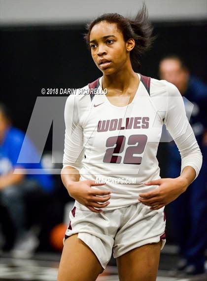 Thumbnail 1 in Desert Mountain vs. St. Paul (Nike Tournament of Champions Final) photogallery.