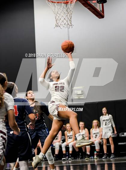 Thumbnail 3 in Desert Mountain vs. St. Paul (Nike Tournament of Champions Final) photogallery.