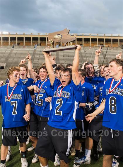 Thumbnail 1 in Cohasset vs Dover-Sherborn (MIAA D3 East Final) photogallery.