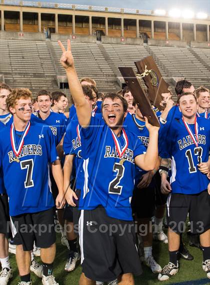 Thumbnail 2 in Cohasset vs Dover-Sherborn (MIAA D3 East Final) photogallery.