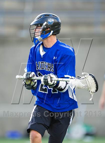 Thumbnail 3 in Cohasset vs Dover-Sherborn (MIAA D3 East Final) photogallery.