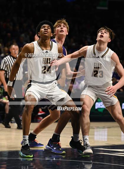 Thumbnail 1 in Centerville vs. Elder (OHSAA Division 1 Regional Semifinal) photogallery.